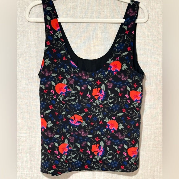 Joie Tank Top Vibrant Floral Beckley 100% Silk - Picture 3 of 7